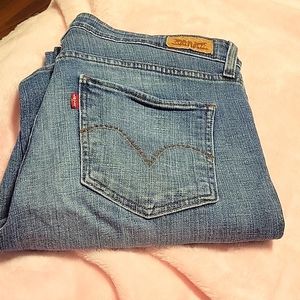 Levis Mid-rise skinny 34